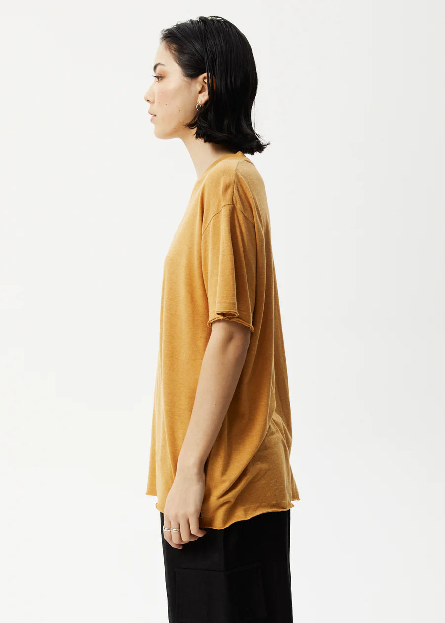 DAY DREAM SLAY HEMP OVERSIZED TEE